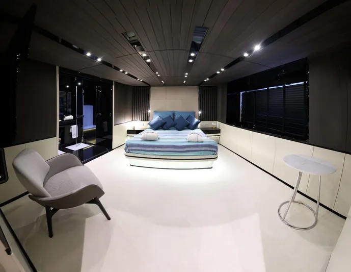 Sherpa 80 Xl Yacht Photos Pics 