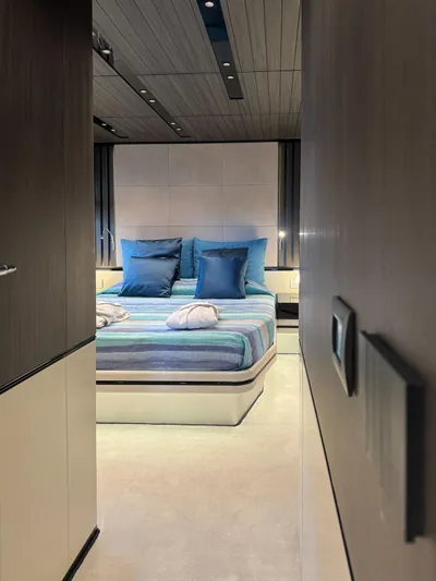 Sherpa 80 Xl Yacht Photos Pics 