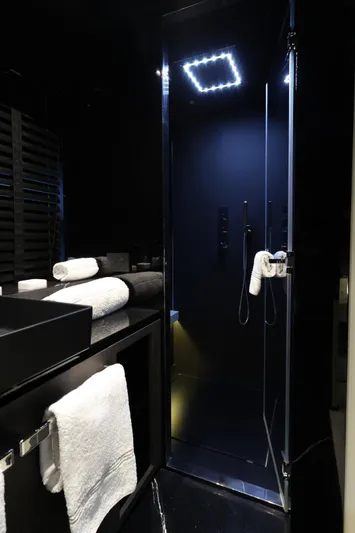 Sherpa 80 Xl Yacht Photos Pics 