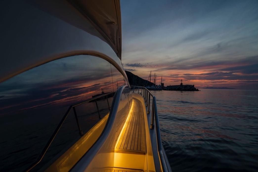 2002 Ferretti Yachts 69 