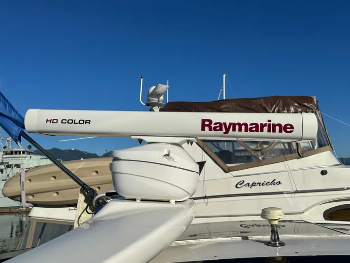  Yacht Photos Pics Raymarine HD Color radar on 2012 Sea Ray 470 Sundancer yacht, docked in marina.