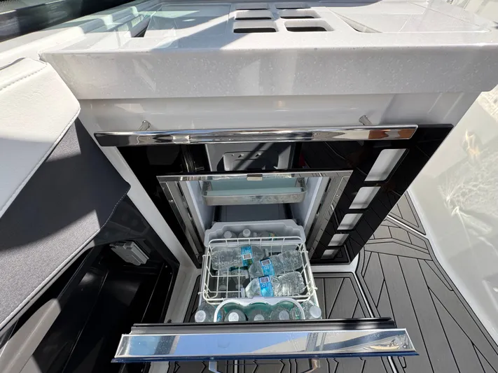 Inception Yacht Photos Pics Kitchen area of the 2023 Monterey 385 SS yacht.