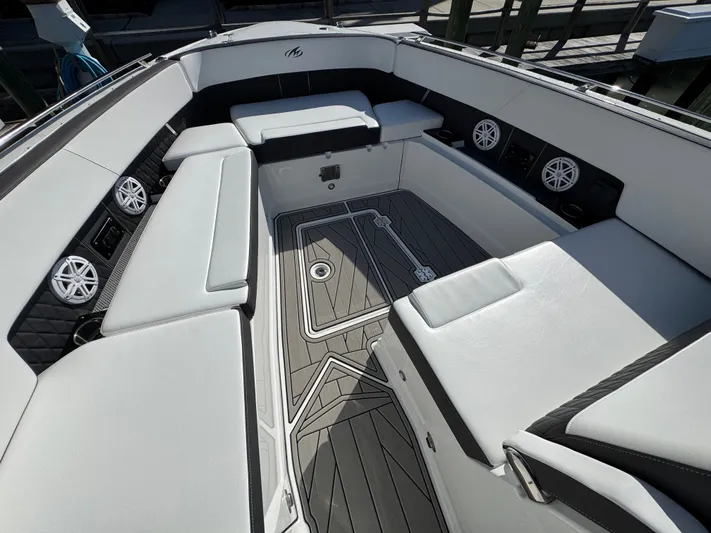 Inception Yacht Photos Pics Interior of 2023 Monterey 385 SS boat with luxurious seating.