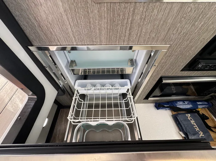 Inception Yacht Photos Pics 