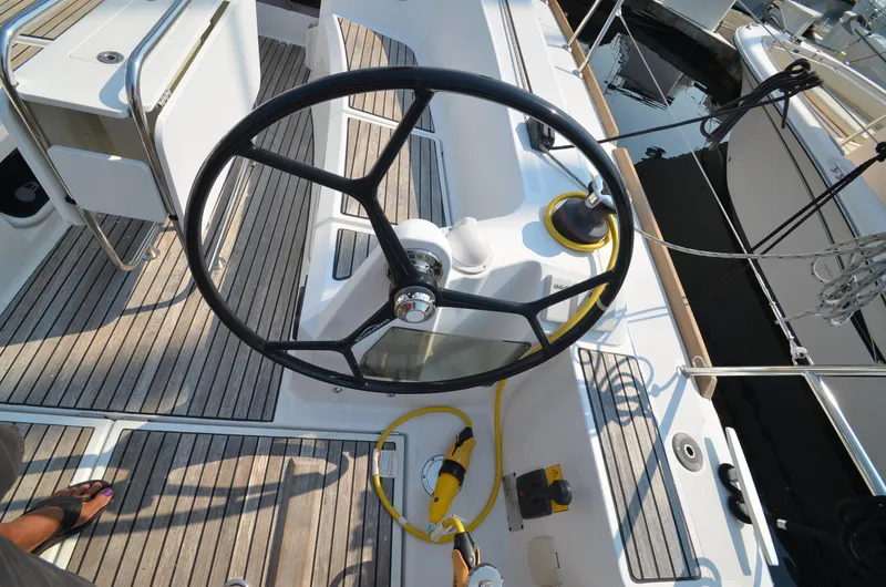 Swift Yacht Photos Pics 