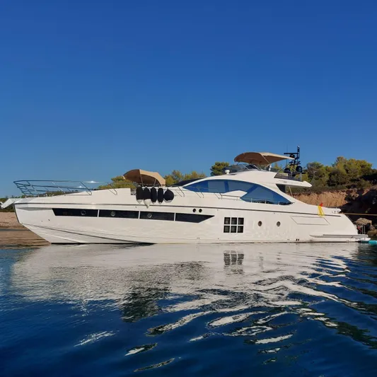 Bella Mia Yacht Photos Pics 2015 Azimut 77 S