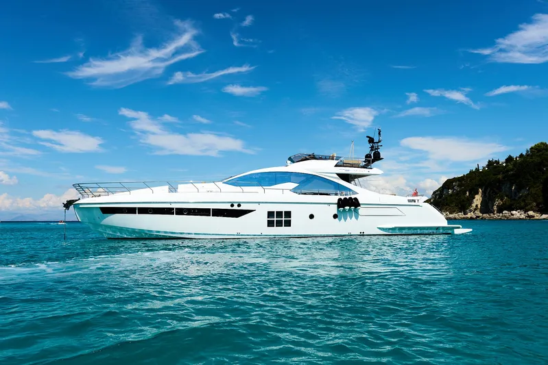 Bella Mia Yacht Photos Pics 2015 Azimut 77 S