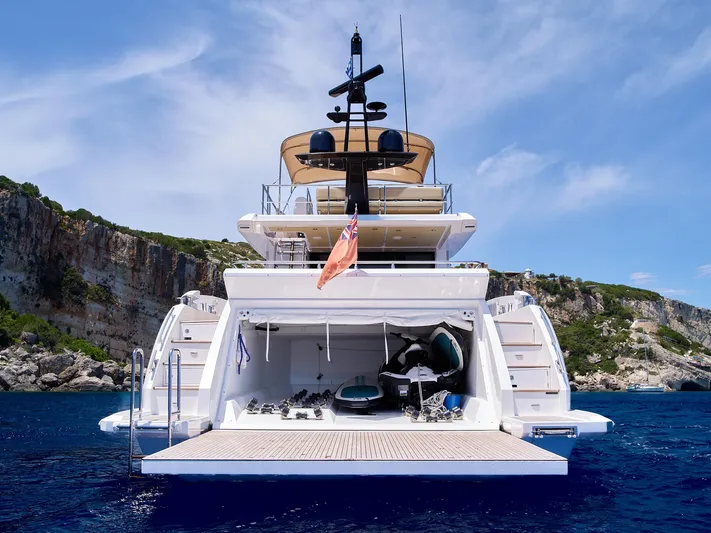 Bella Mia Yacht Photos Pics 2015 Azimut 77 S