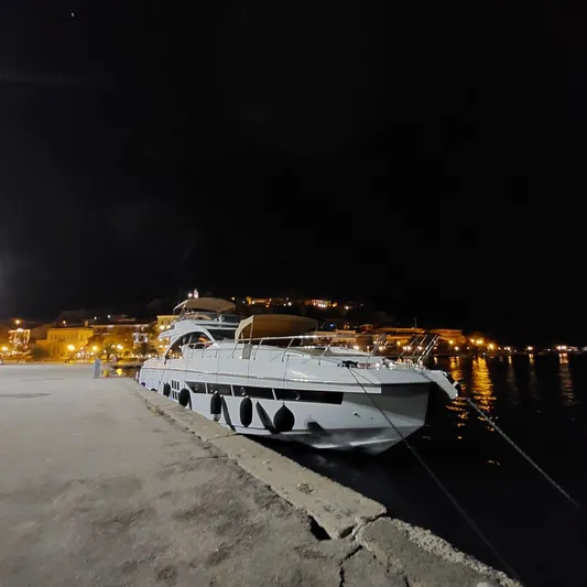 Bella Mia Yacht Photos Pics 2015 Azimut 77 S