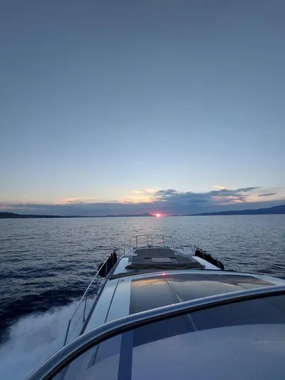 Bella Mia Yacht Photos Pics 2015 Azimut 77 S