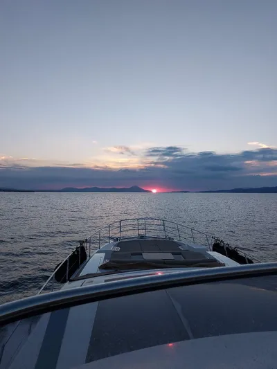 Bella Mia Yacht Photos Pics 2015 Azimut 77 S