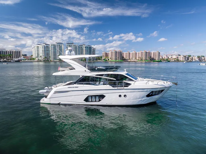 Holy Moly Yacht Photos Pics 