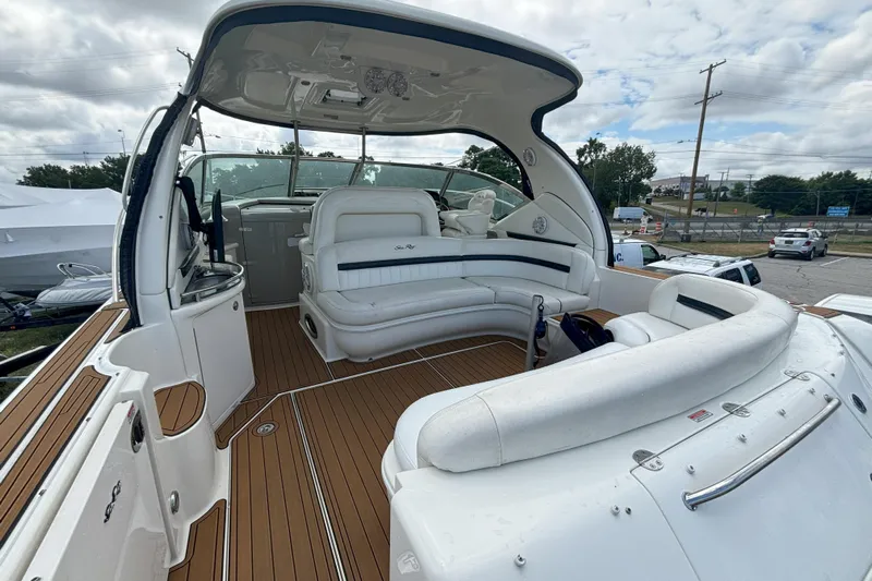  Yacht Photos Pics 2005 Sea Ray 420 Sundancer yacht with spacious seating and sleek design.