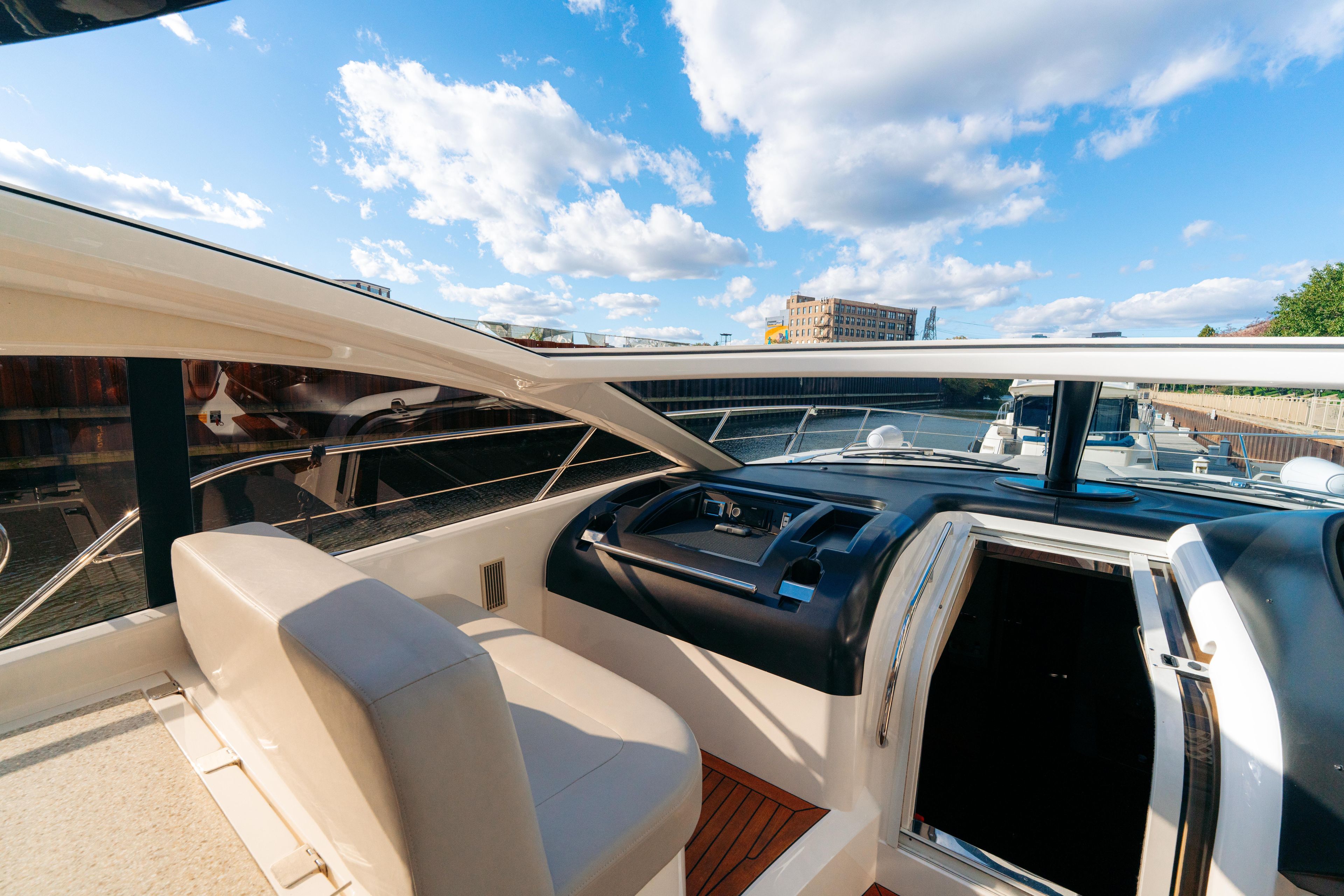 2014 Sunseeker 64