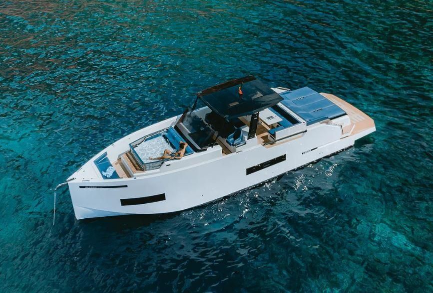 2024 De Antonio Yachts D50 OPEN