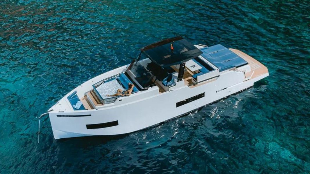 2023 De Antonio Yachts D50 OPEN