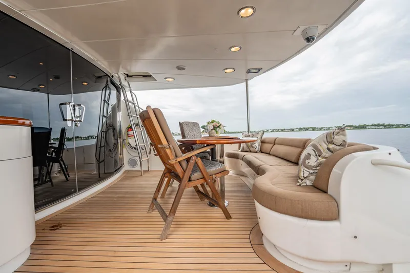 Water Ranch Yacht Photos Pics Luxurious 2003 Lazzara 80 EB yacht deck with elegant seating and ocean view.