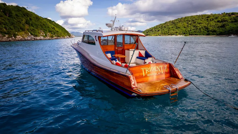 Trident Yacht Photos Pics 
