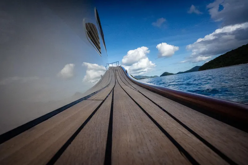 Trident Yacht Photos Pics 