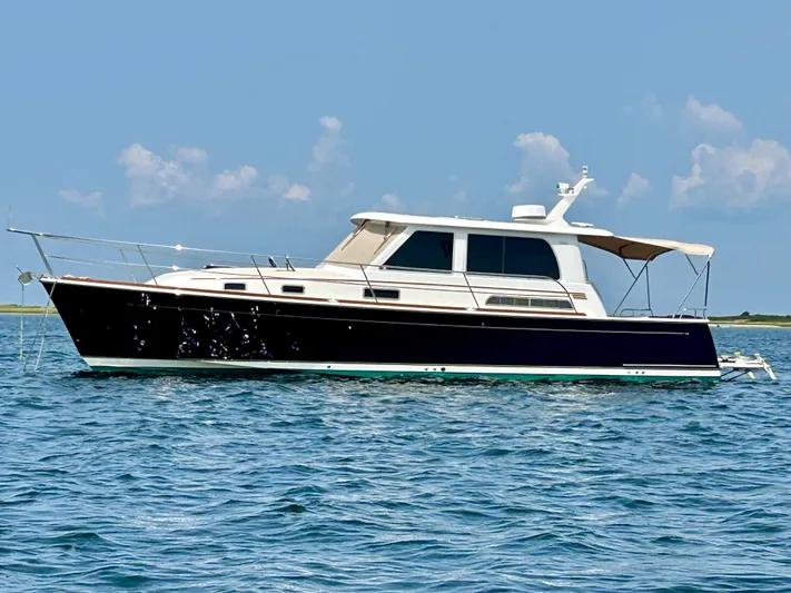 Encore Yacht Photos Pics 