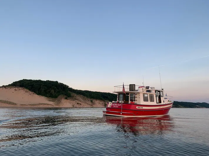 Nomad Yacht Photos Pics At Anchor