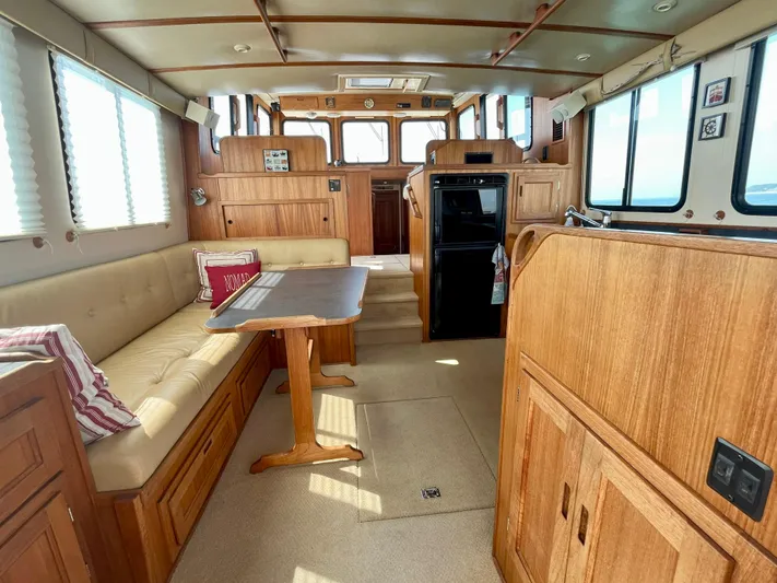 Nomad Yacht Photos Pics Salon Forward