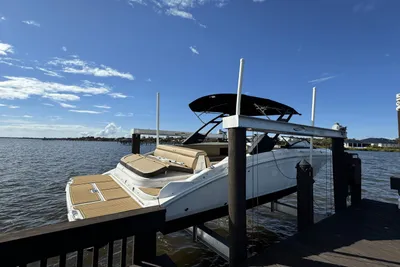 Sea Ray 270 SDX