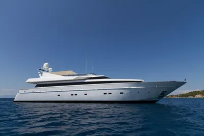 Cantieri di Pisa Akhir 125