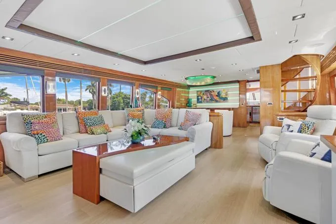 Ossum Dream Yacht Photos Pics Salon to Port