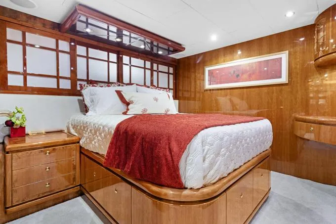 Ossum Dream Yacht Photos Pics VIP