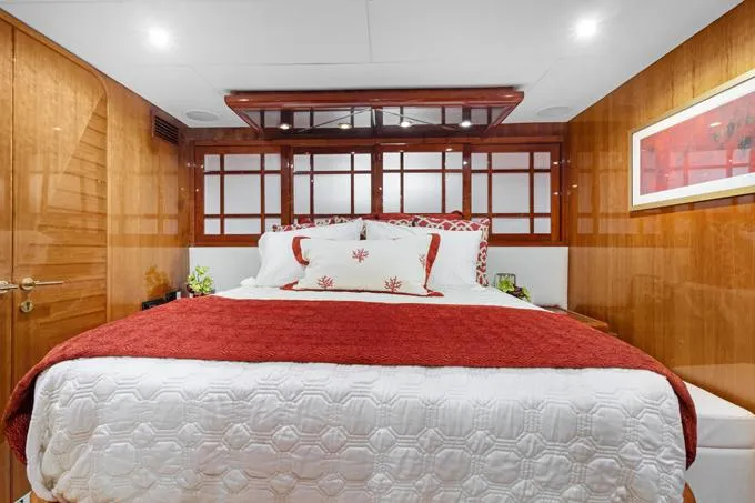 Ossum Dream Yacht Photos Pics VIP