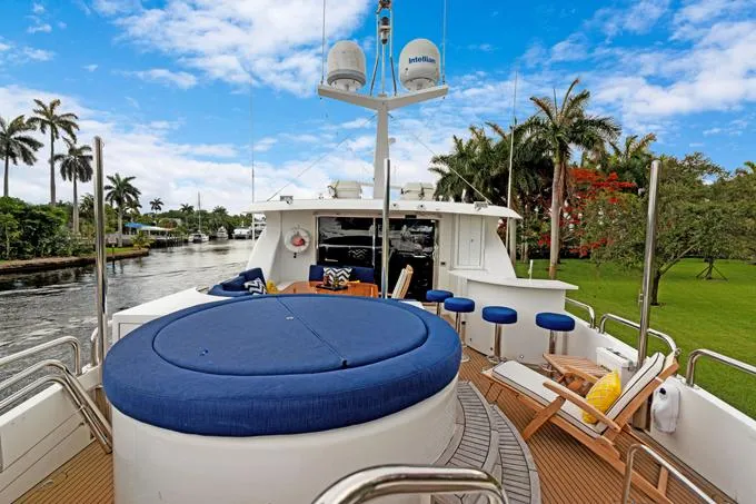 Ossum Dream Yacht Photos Pics Boat Deck Jacuzzi