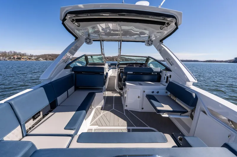  Yacht Photos Pics 2026 Monterey 378SS Super Sport boat interior with luxurious seating on a sunny day.