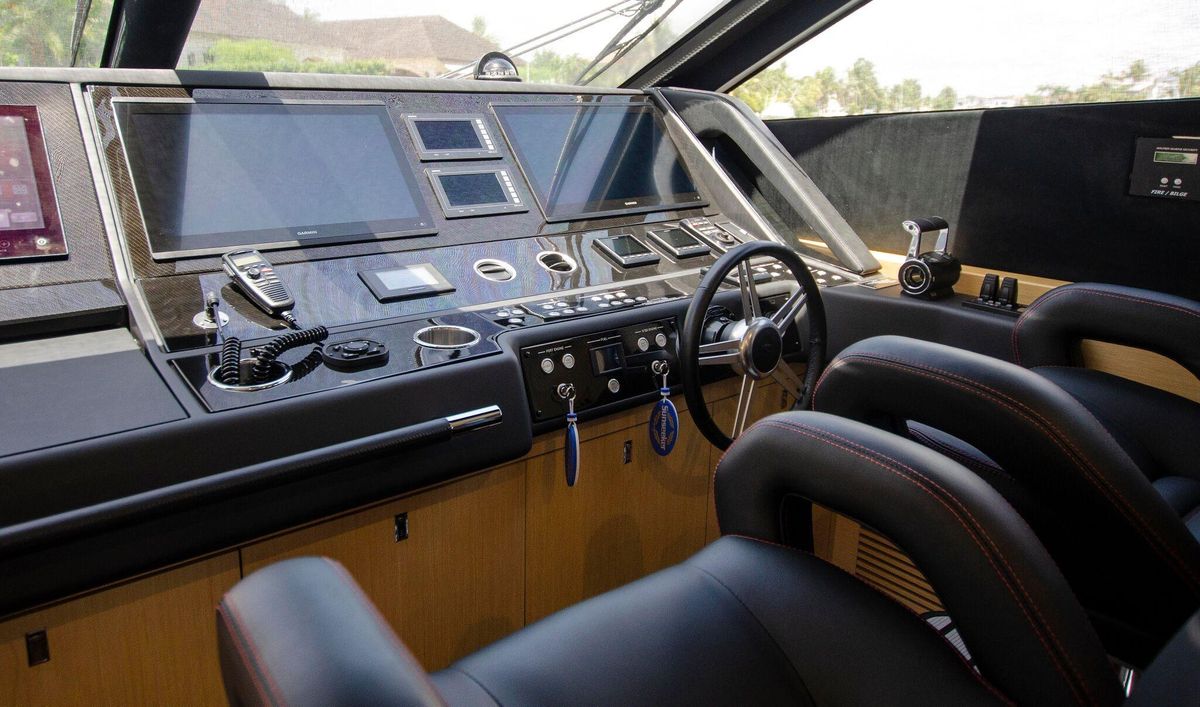 2018 Sunseeker 75 