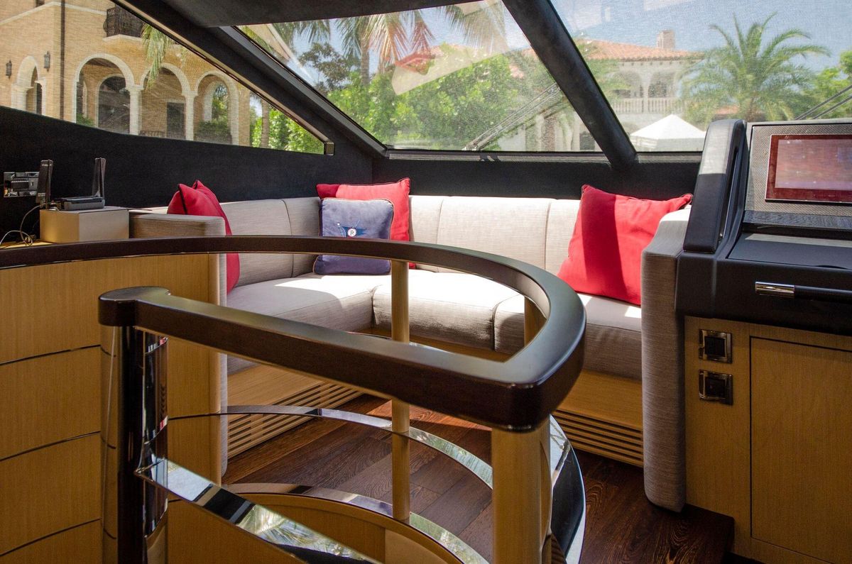 2018 Sunseeker 75 