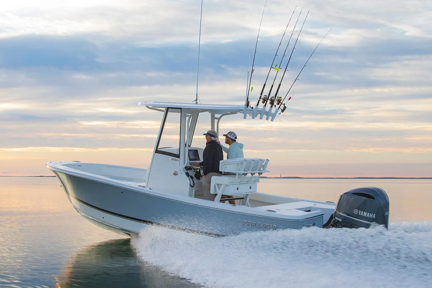 2021 Regulator 24XO Photo