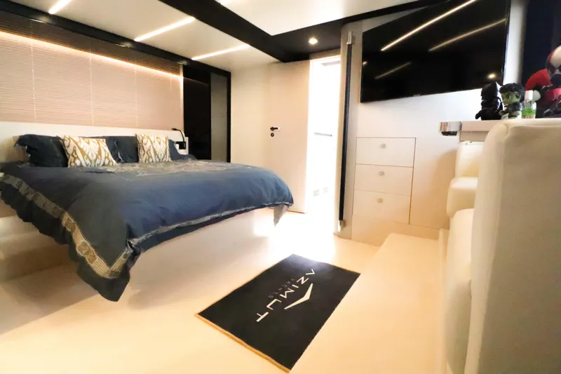 Yacht Photos Pics Luxurious bedroom on the Azimut 66 yacht, model year 2019.