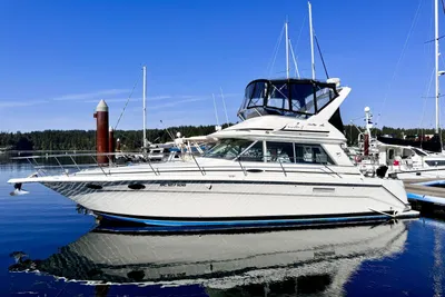 Sea Ray 370 Sedan Bridge