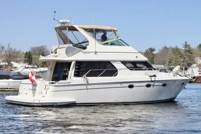 Carver 460 Voyager