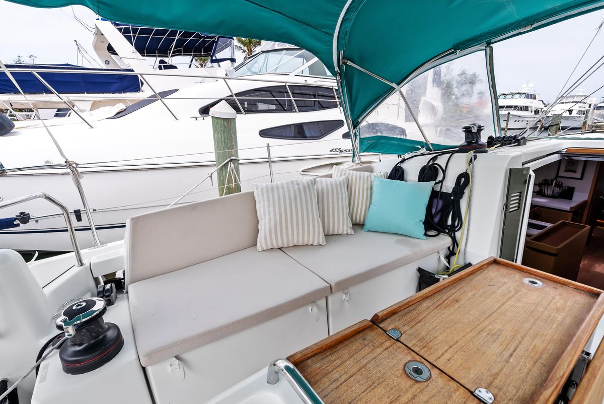 2019 Jeanneau 49 