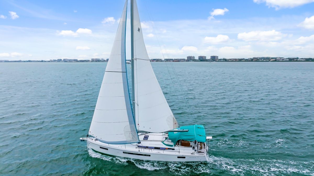 2019 Jeanneau 49 