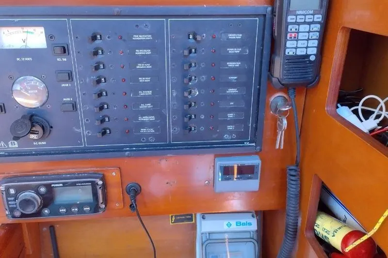 Coyote Yacht Photos Pics First 40.7 de 2004