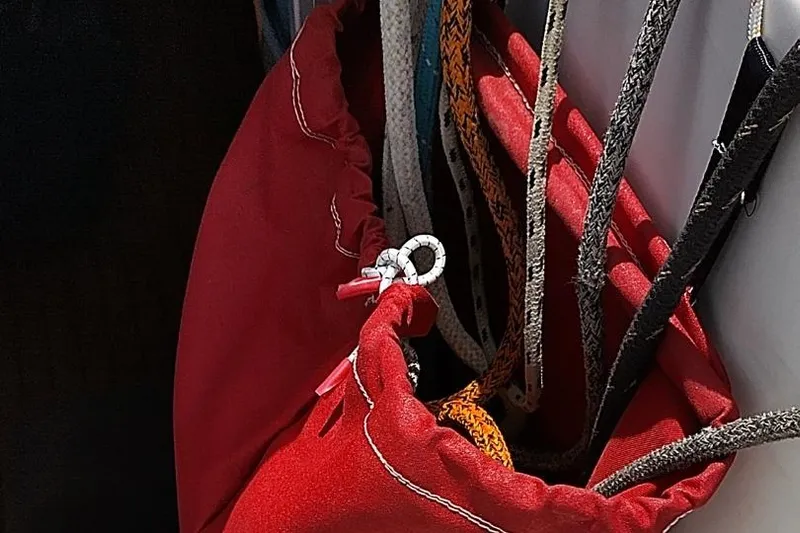 Coyote Yacht Photos Pics First 40.7 de 2004