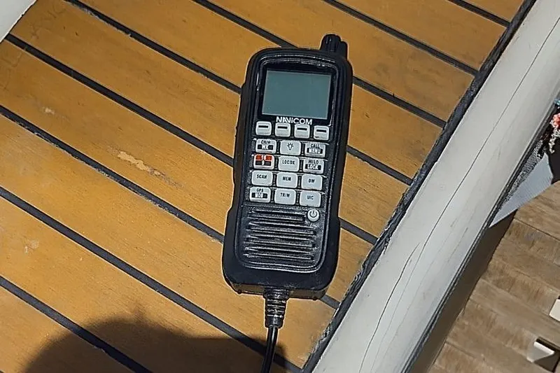 Coyote Yacht Photos Pics First 40.7 de 2004