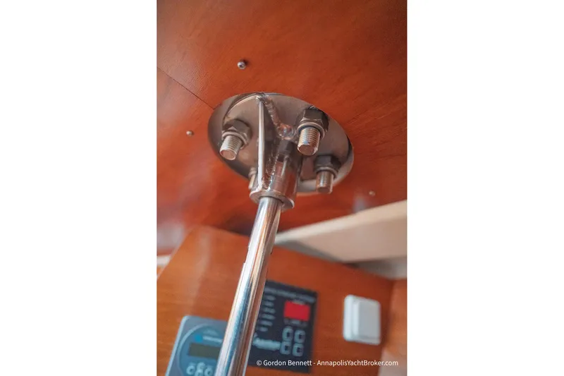 Margaritaville Yacht Photos Pics Close-up of Jeanneau Sun Odyssey 43 DS 2004 interior metal fixture.