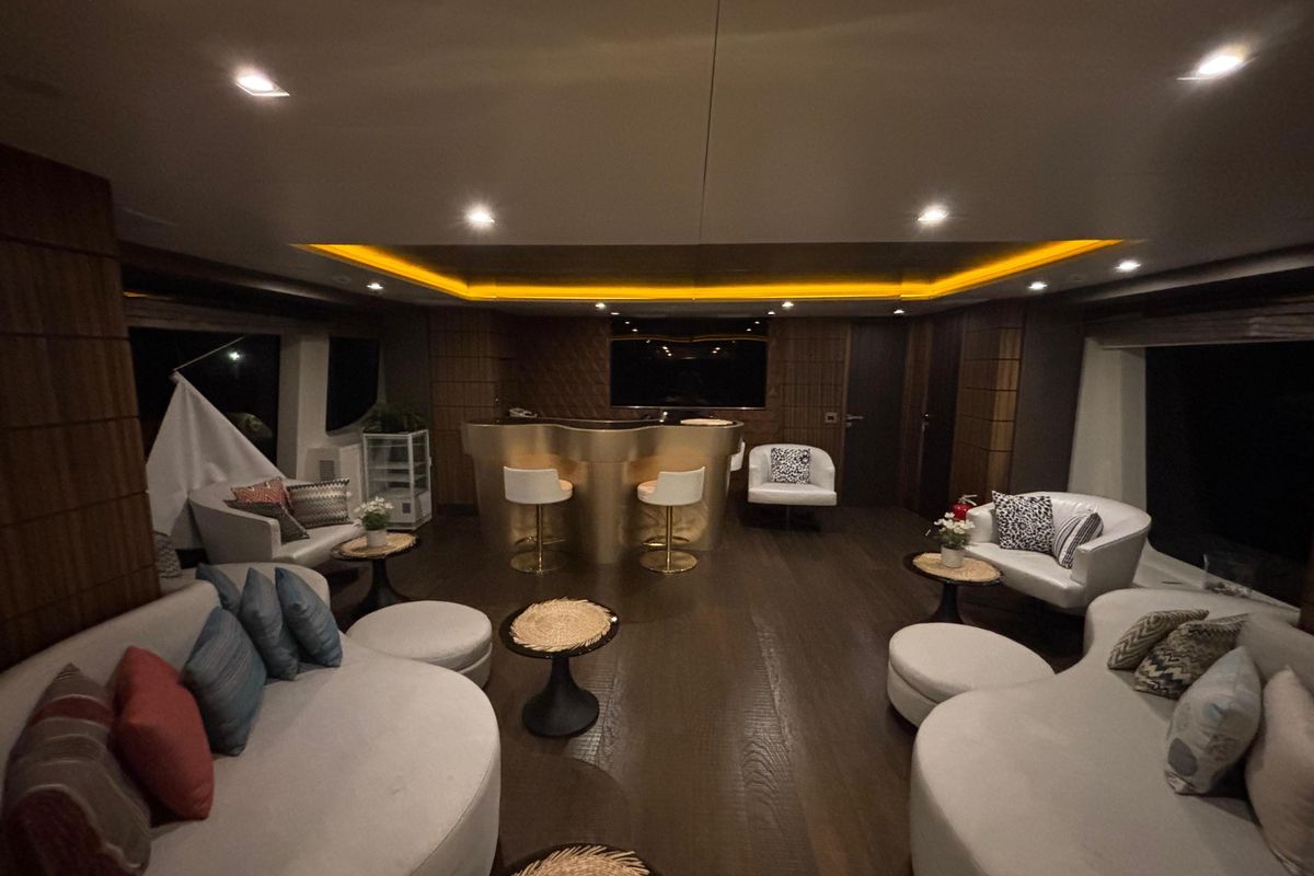 2015 Benetti 121 