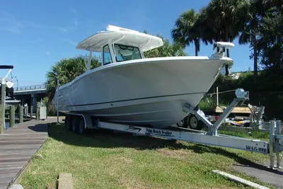 Crevalle 33 CSF Offshore Fishing