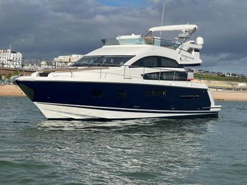 2012 Fairline Squadron 42