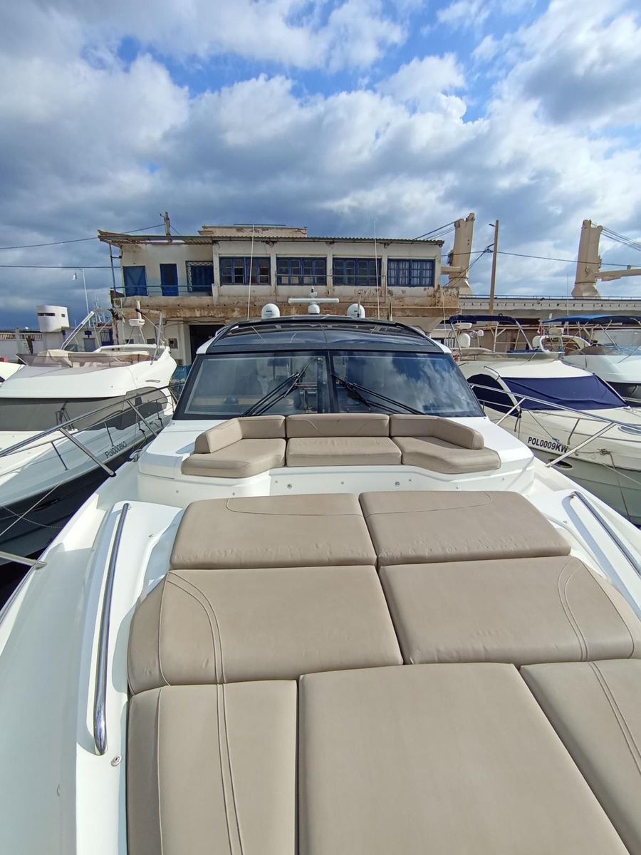 2019 Princess 57 