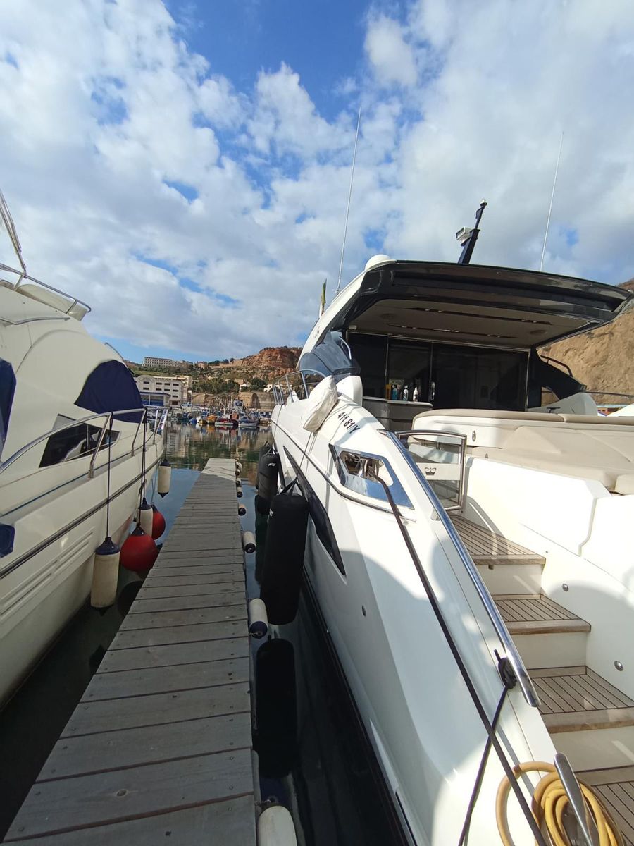 2019 Princess 57 